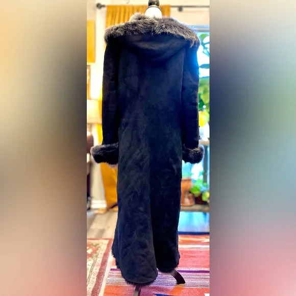 Overland Toscana Sheepskin Hooded Coat, Size XL, Black, NEW with Tags!! - Picture 3 of 15